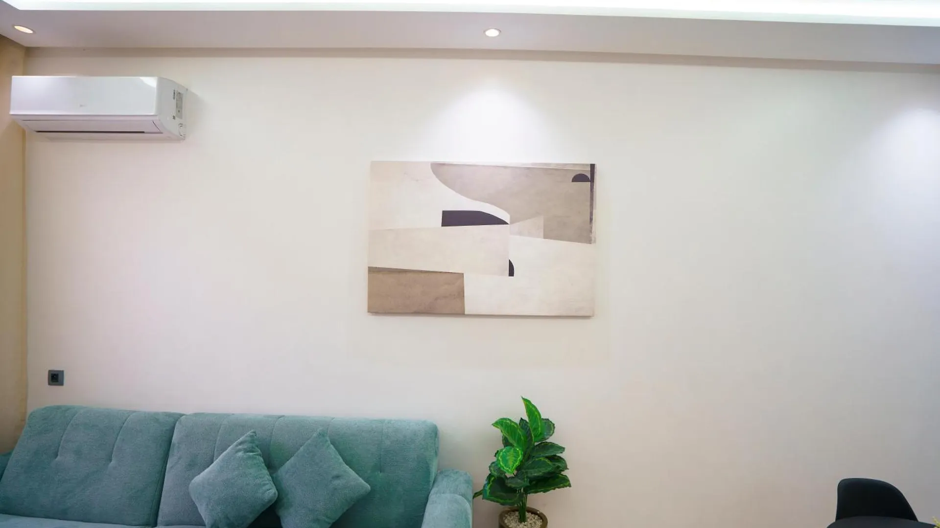 Apartment Emplacement Centrale Stylish & Spacieux Appartement Lumineux Pres De Mcdo Et Kfc 2 Mars Au Coeur De Casablanca Morocco